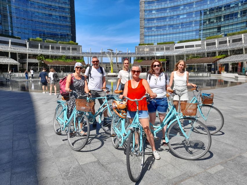 Milan: Highlights and Hidden Gems Guided Bike Tour - Castello Sforzesco and Parco Sempione, the Moment to Breathe