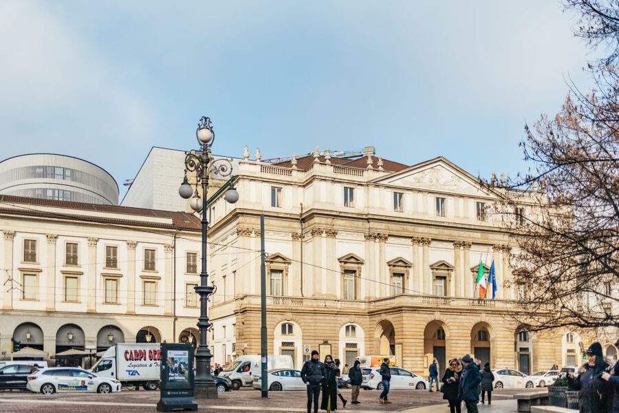 Milan: "Museo Teatrale Alla Scala" Guided Tour - Theatre walkthrough: the interior design, the boxes, and why sound feels different