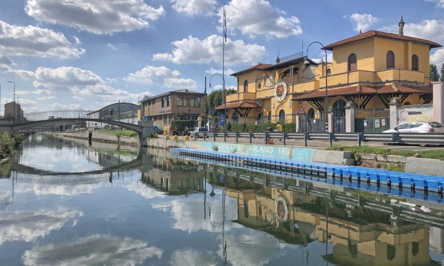 Milan: Navigli Canal Boat Cruise - The canal route to Vicolo dei Lavandai: old Milan details at eye level