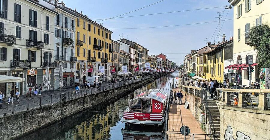 Milan: Navigli District Canal Boat Tour with Aperitivo - Cruising the Naviglio Grande: the “Milan of the past” feeling