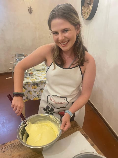 Milan: Pasta and Tiramisu Cooking Class with Wine - Tiramisu secrets of Italy’s favorite dessert