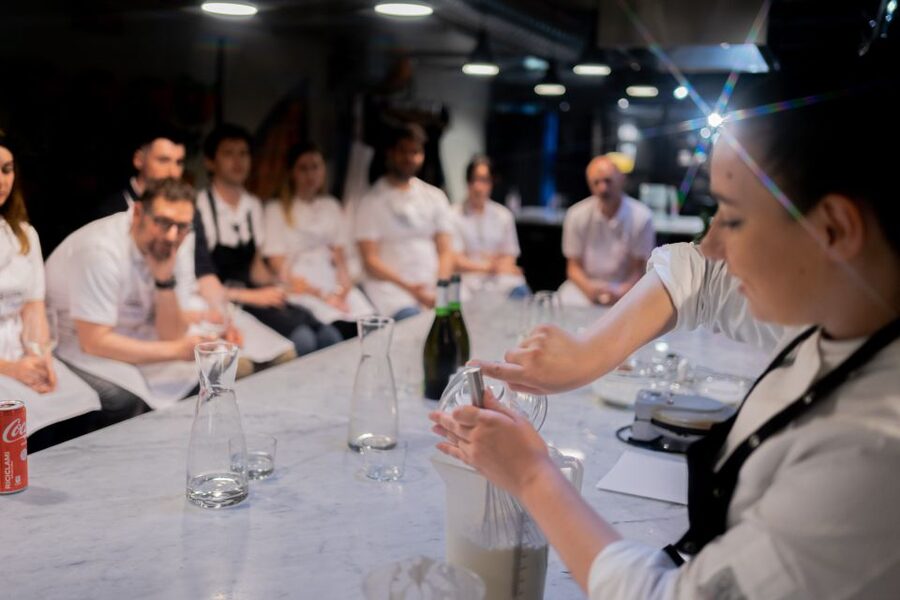 Milan: Pizza or Pasta and Gelato-Making Class with Wine - Getting to the Studio Near Milano Centrale Without Losing Time