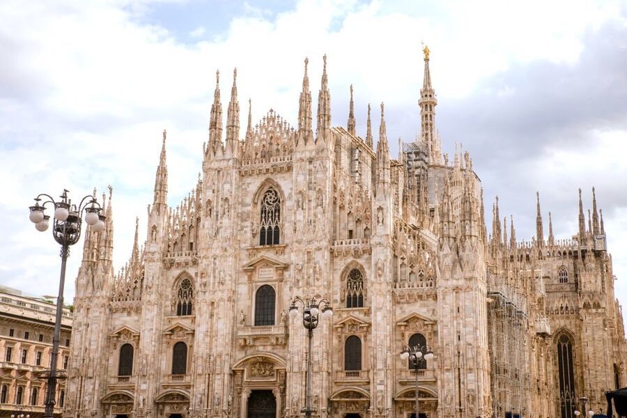 Milan: Priority Access Duomo and Rooftop Tour - Priority Duomo Access: What You Gain With “Skip the Line”