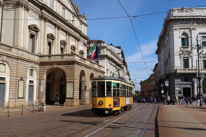 Milan's Must See: Half-Day Tour of Last Supper, Duomo & La Scala - First stop: Galleria Vittorio Emanuele II, Milan’s photo-friendly meeting room