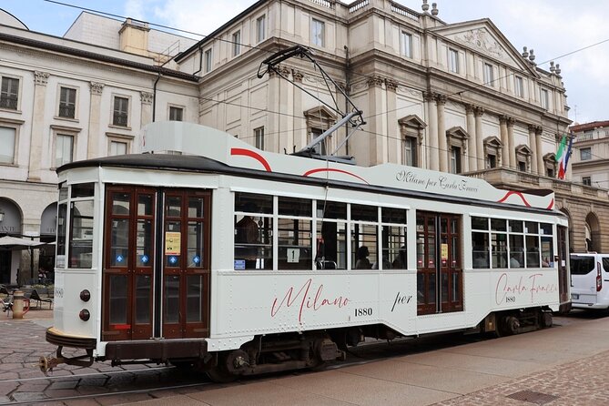 Milan's Must See: Half-Day Tour of Last Supper, Duomo & La Scala - How the guide changes the whole experience (Andrea, Maximus, Massimo, and the audio setup)