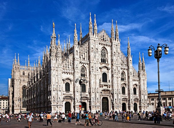 Milan's Must See: Half-Day Tour of Last Supper, Duomo & La Scala - Walking pace and timing: what 3.5 hours really means