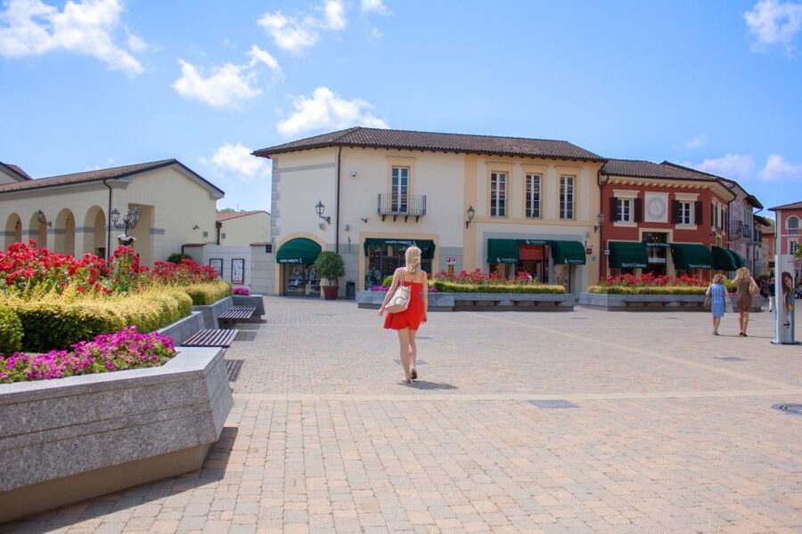 Milan: Serravalle Designer Outlet Roundtrip Bus Transfer - FAQ