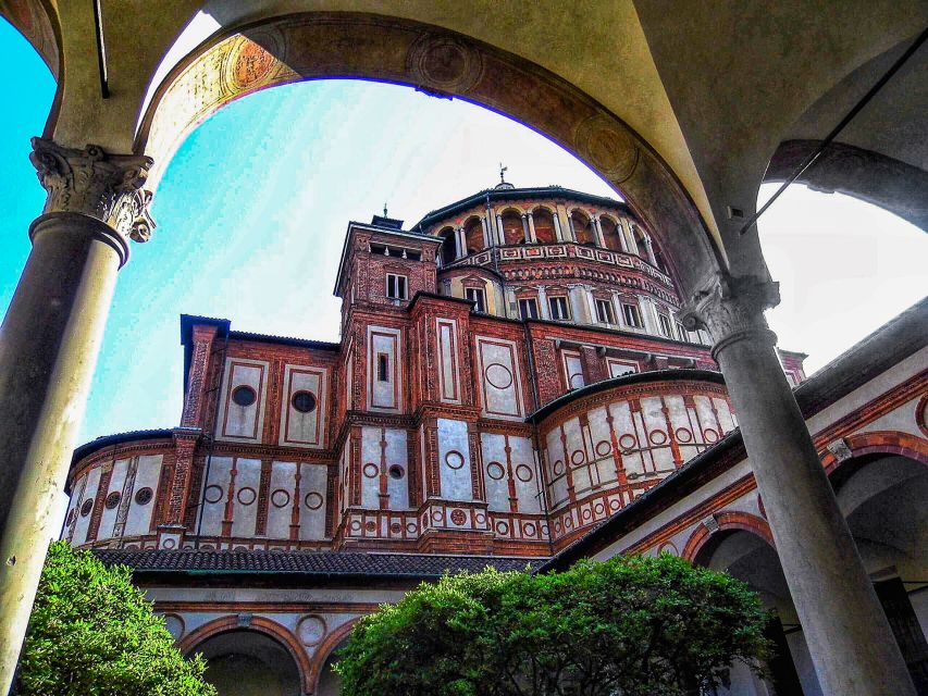 Milan: Skip-the-Line Guided Walk and "The Last Supper" - Via Dante and the fashion-capital angle that makes sense on foot