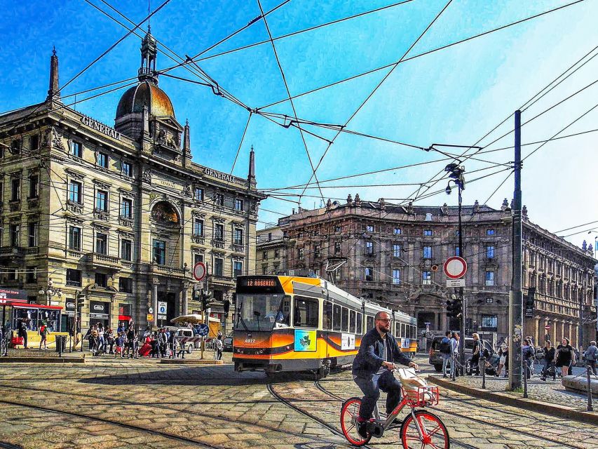 Milan: Skip-the-Line Guided Walk and "The Last Supper" - Teatro alla Scala: walk where opera stars built the legend