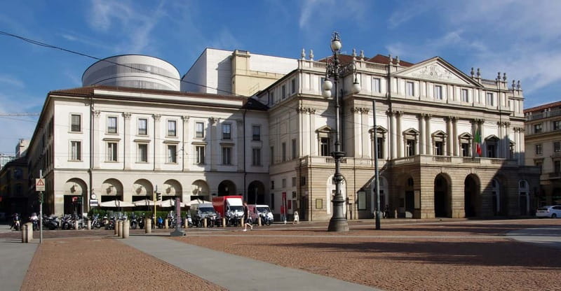 Milan: Skip-the-Line La Scala Museum Tour + Hop On Hop Off - Price, timing, and what to expect from a one-hour format