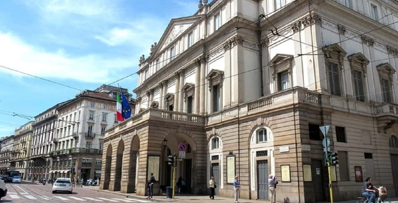 Milan: Skip-the-Line La Scala Museum Tour + Hop On Hop Off - Tips to make the experience smoother at La Scala