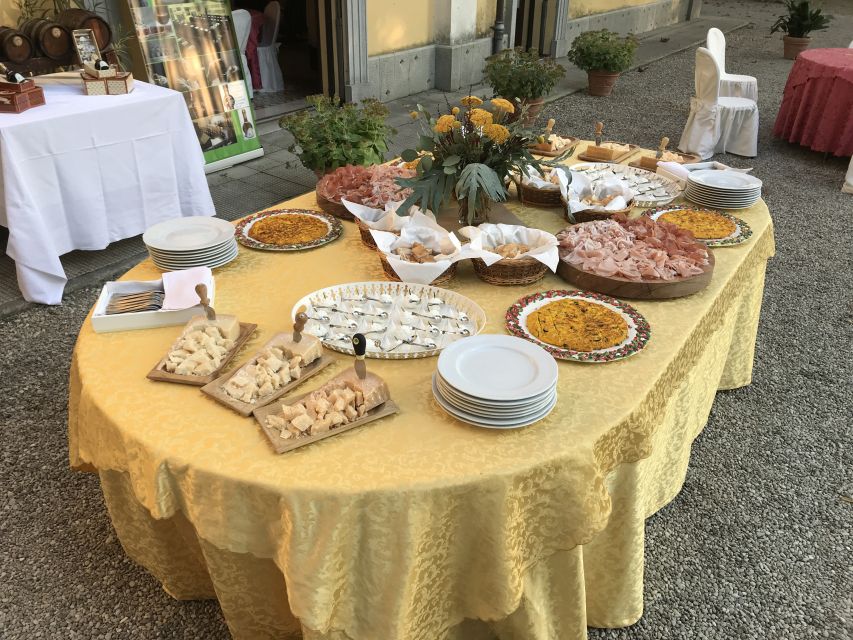 Modena: Balsamic Lunch with Vinegar Cellar Tour and Tasting - Why This Balsamic Tour Feels Like Modena, Not a Museum Stop