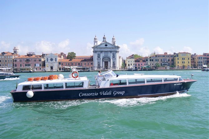 Morning Venice Lagoon Cruise: Murano and Burano Islands - Burano lace-making and a waterfront stroll that feels like a reset