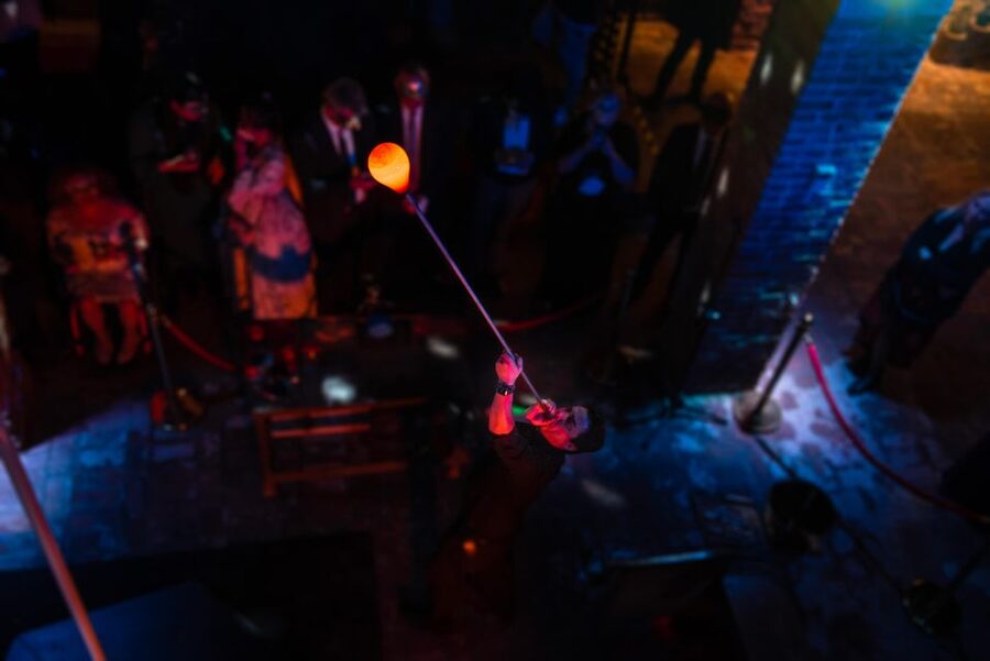 Murano: Glass Blowing Demonstration with Optional Drinks - Practical tips to make your demo smoother