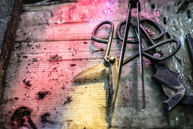 Murano Glass Experience With a Visit to a Burano Lace Island - Burano: the colored-house photo moment, plus real lace-making heritage