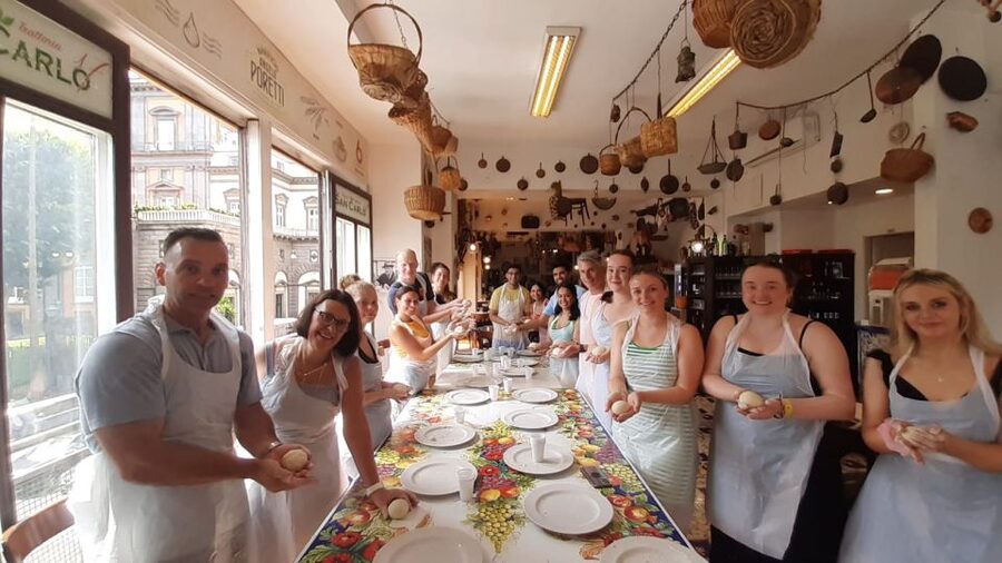 Naples: Neapolitan Pizza and Tiramisù Making Class - Key highlights worth showing up for