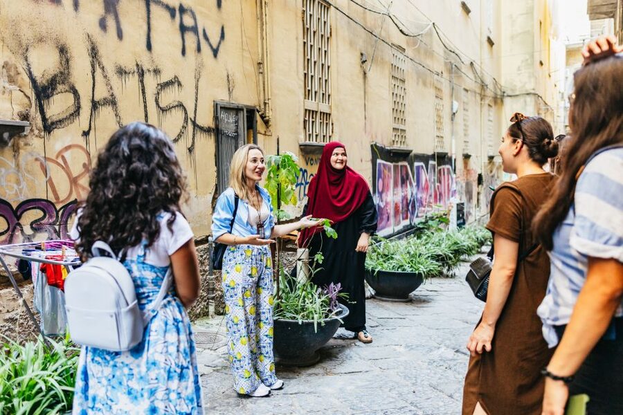 Naples: Old Town and Veiled Christ Tour - Via dei Tribunali and Decumano Maggiore, street energy with a story