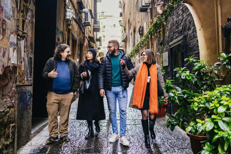 Naples: Old Town Guided Walking Tour - Key things I’d watch for