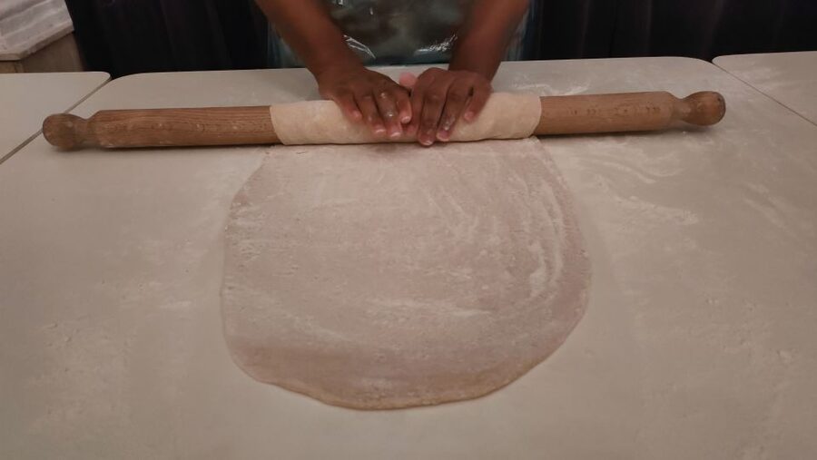 Naples: Pasta Making Class with Starter and Drink - Welcome Bites and a Drink, Then Back to Work