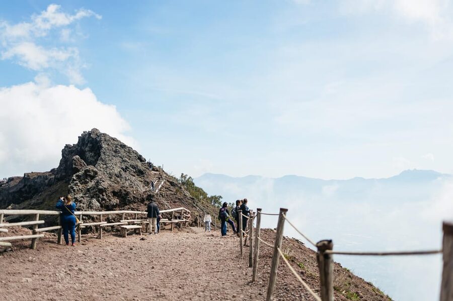 Naples: Pompeii and Mt. Vesuvius with Lunch and Wine Tasting - The Pompeii walk: what you can realistically cover in 2 hours