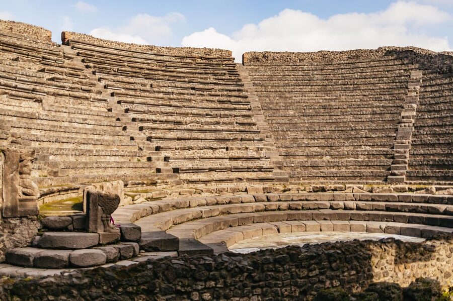 Naples: Pompeii and Mt. Vesuvius with Lunch and Wine Tasting - Timing, transfers, and how the day feels in practice