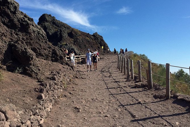Naples: Pompeii & Mt Vesuvius All-Inclusive Small Group w/ Lunch - Volcano crater or viewpoint: what you might actually see