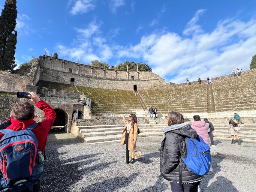Naples: Pompeii & Mt. Vesuvius Day Trip with Tickets & Lunch - The walk, the weather, and the gear you actually need