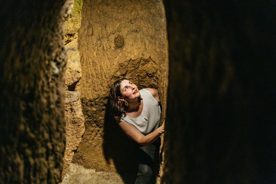 Naples: Spanish Quarters Underground Guided Tour - Price value for $17: what you get in 1 hour
