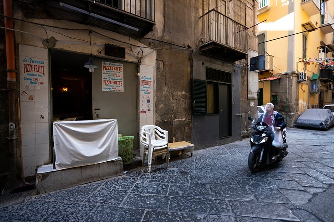 Naples Spanish Quarters Walking Tour Street Art, Folklore & Sweet - Logistics that matter in Naples: meeting point, getting there, and what to wear