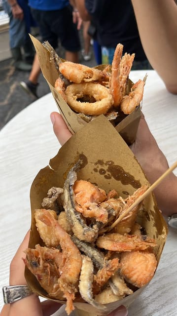 Naples: Street Food Experience With 6 Stops - La Pignasecca Market: The Fast Track to Real Naples
