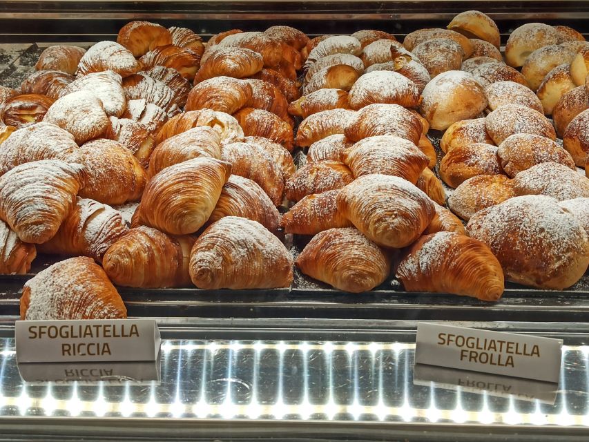 Naples: Street Food Walking Tour with Local Guide - What to Expect on the Walk, Timing, and Where Your Comfort Matters