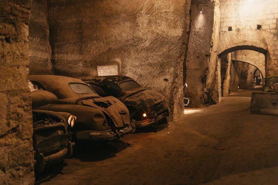 Naples: The Bourbon Tunnel Guided Tour with Entrance Ticket - Entering The Bourbon Tunnel Built for Ferdinand II