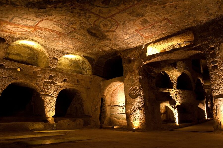 Naples: The Holy Mile 3-Hour Guided Tour - From catacombs to basilicas: Santa Maria della Sanità and what the art is saying