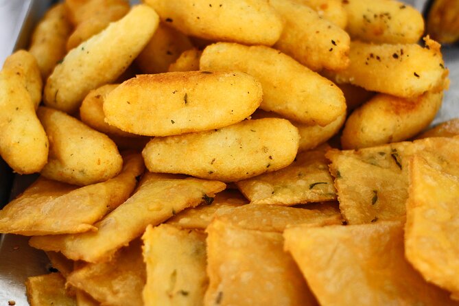 Night Street Food Tour of Palermo with a Local -For real foodies! - The Walking Segments: Via Vittorio Emanuele, Piazza Marina, La Cala