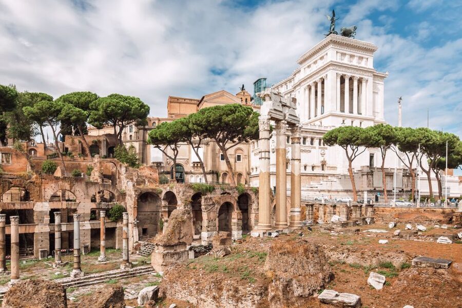 Palatine Hill and Roman Forum Tour with Fast-Track Entrance - Temple of Julius Caesar, Arch of Titus, and the Forum’s Power Centers