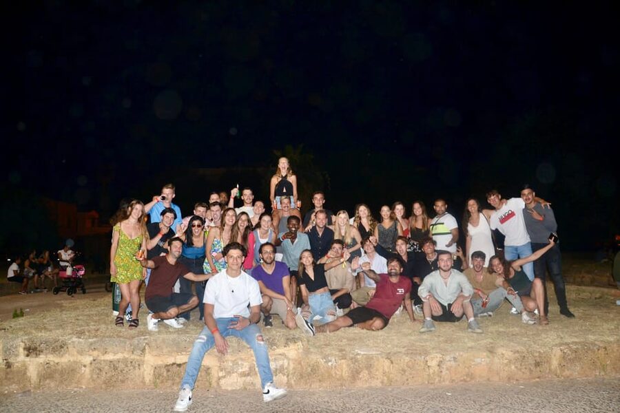 Palermo: Guided Bar Crawl with Shots and Discounts on Drinks - The 5-Bar Night: Short Walks, Big Atmosphere, and DJ-Led Stops