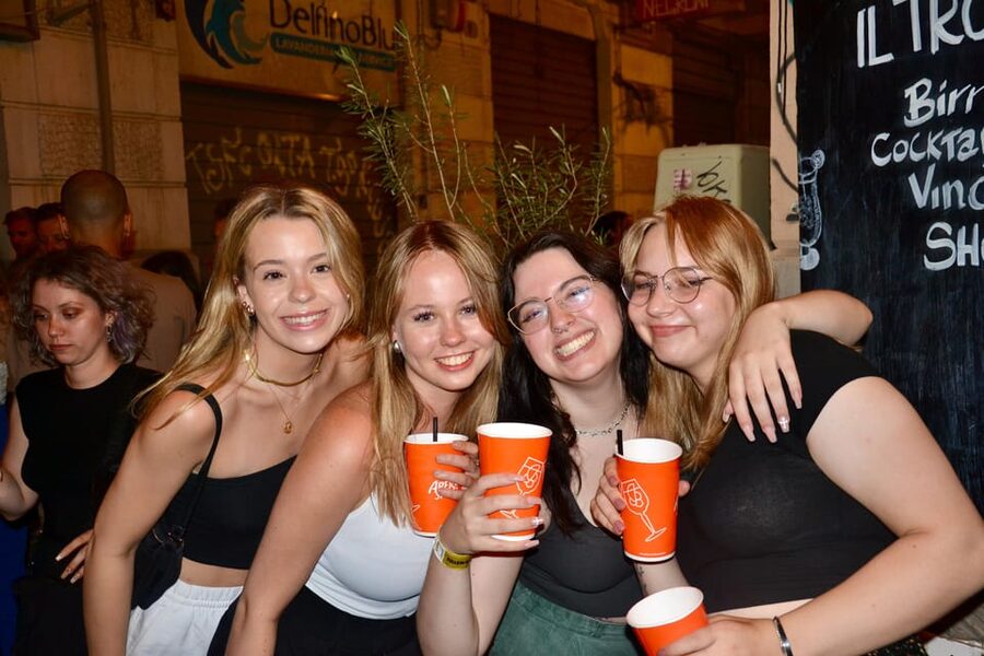 Palermo: Guided Bar Crawl with Shots and Discounts on Drinks - Who This Tour Fits Best (And Who Might Skip It)