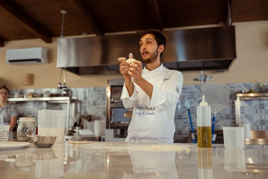 Palermo: Pizza and Gelato Cooking Class with Dinner and Wine - Why Palermo is the right place to learn pizza technique