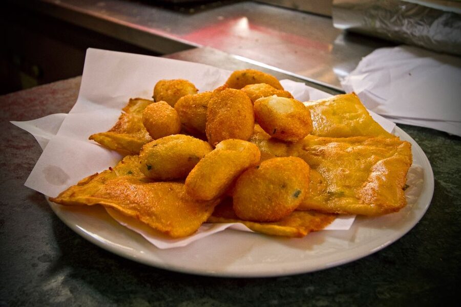 Palermo: Small Group Night Street Food Tour - Meeting at Teatro Massimo, then getting your night rolling