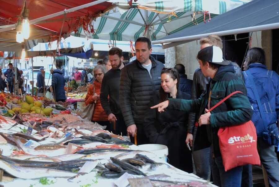 Palermo: Street Food and Local Market Tasting Tour - Seasonal dessert finish: cannoli, gelato, and Sunday specials