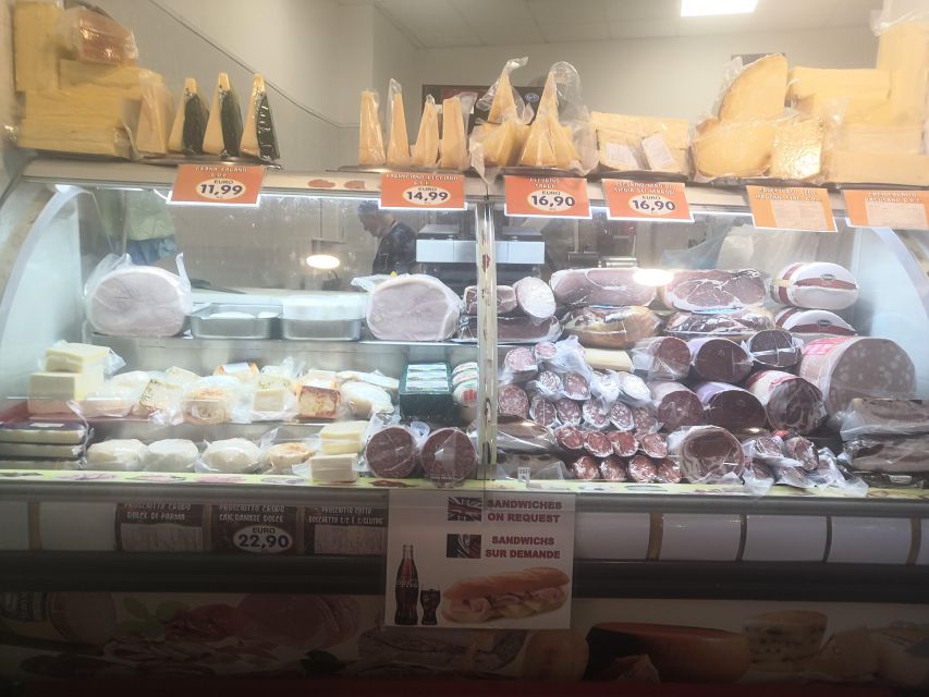 Palermo: Street Food Walking Tour at Sunset - Allergies, Vegetarian Options, and Foods You Should Expect