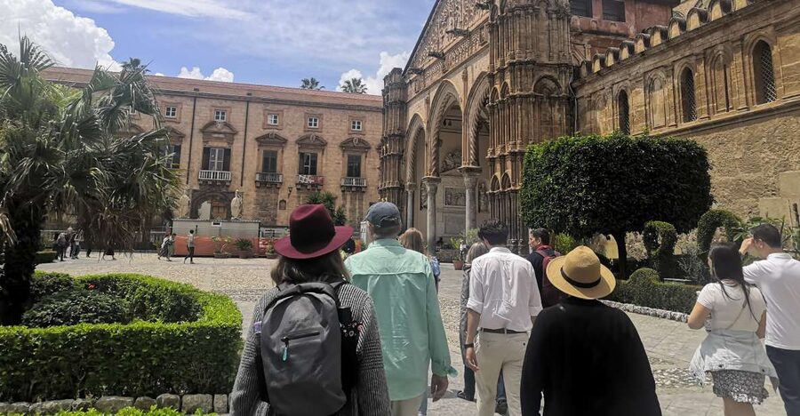 Palermo: Street Food Walking Tour with Local Guide & Tasting - Key highlights at a glance
