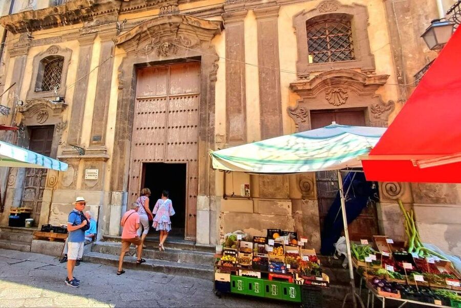 Palermo: Walking Tour of Historic Markets and Monuments - Who This Tour Fits Best (and Who Might Want to Skip It)