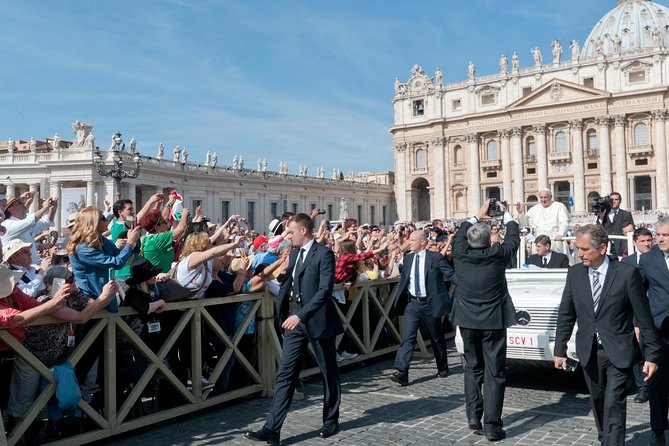 Papal Audience with Pope Leo XIV and Expert Local Guide - From Vatican area briefing to the crowd flow you need