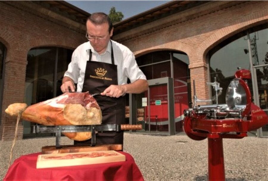 Parma: Parmigiano Production and Parma Ham Tour & Tasting - Why Parma is the perfect base for Parmigiano and Prosciutto