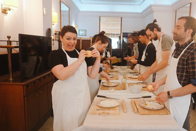 Pasta and Tiramisu Cooking Class in Rome, Piazza Navona - The Rome Stops Before Cooking: Icon Photos Without the Full-Day Commitment