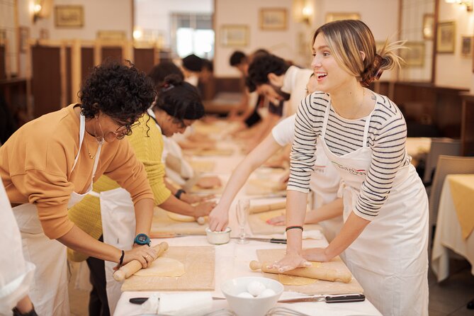Pasta Cooking Class in Rome - Fettuccine Class in Piazza Navona - Piazza Navona Meets Fresh Fettuccine, Not a Demo