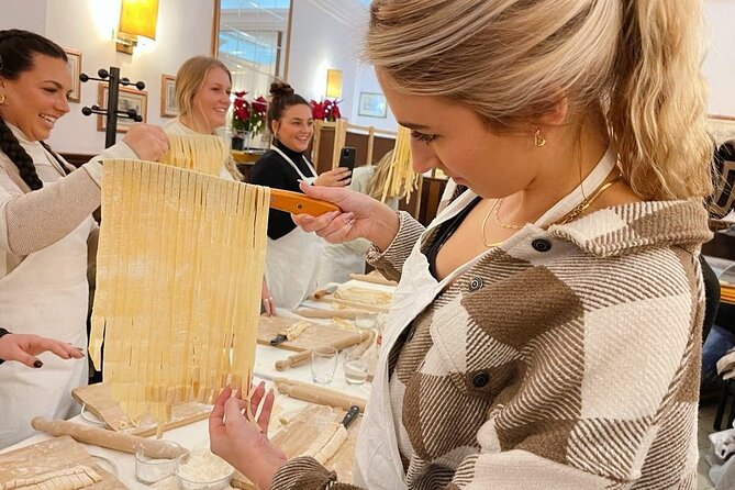 Pasta Cooking Class in Rome - Fettuccine Class in Piazza Navona - Logistics That Matter on the Day