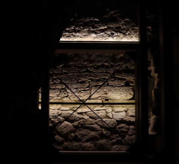 Perugia: Entry Ticket and Guided Tour of Perugia Underground - Going Underground Under the Cathedral of Saint Lawrence