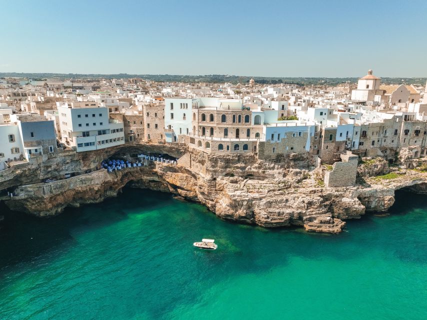 Polignano a Mare: Boat Cruise to Scenic Caves with Prosecco - Grotta Azzurra and Grotta delle Rondinelle: first big-photo caves